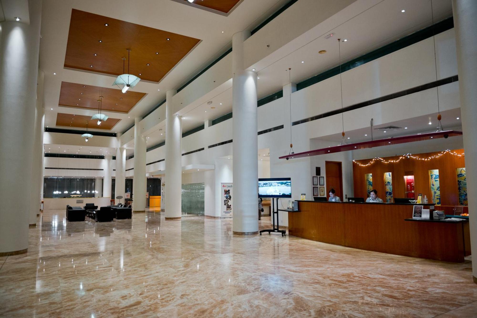 Parkcity Everly Hotel Bintulu Exterior photo