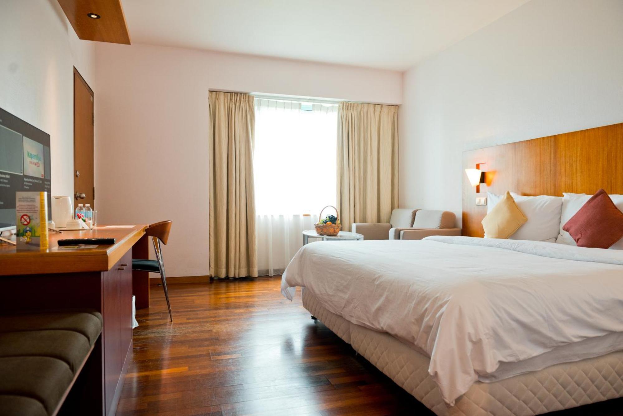Parkcity Everly Hotel Bintulu Exterior photo