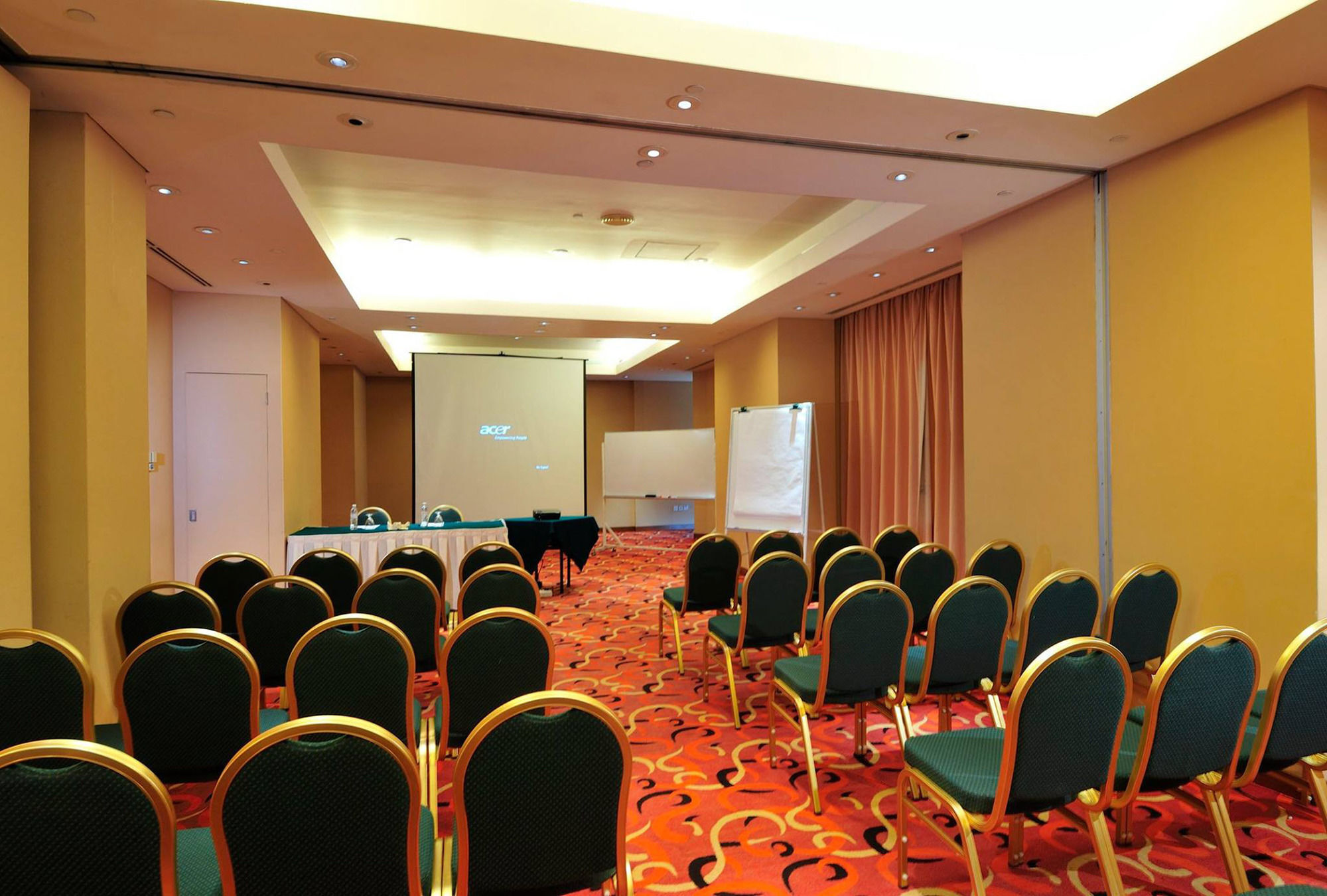Parkcity Everly Hotel Bintulu Exterior photo